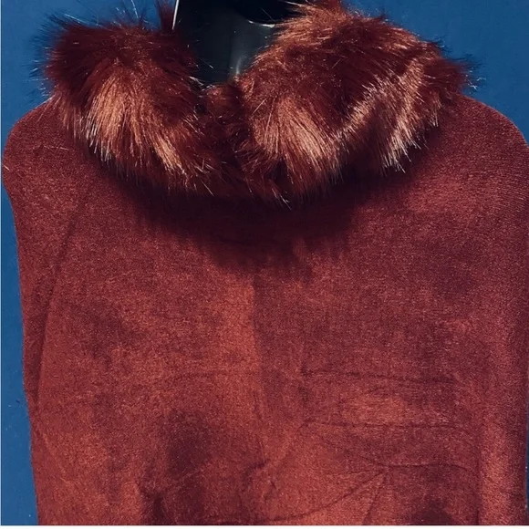 Burgundy Faux Fur Trimmed Poncho - OSFM Elegant Final Sale - Picture 3 of 3